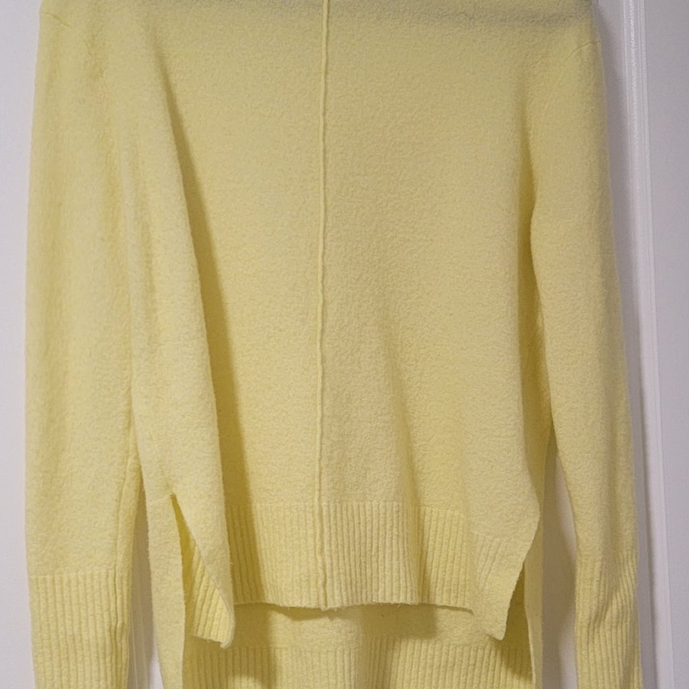 Athleta Yellow Turtle Neck Wool Blend Sweater Size XS